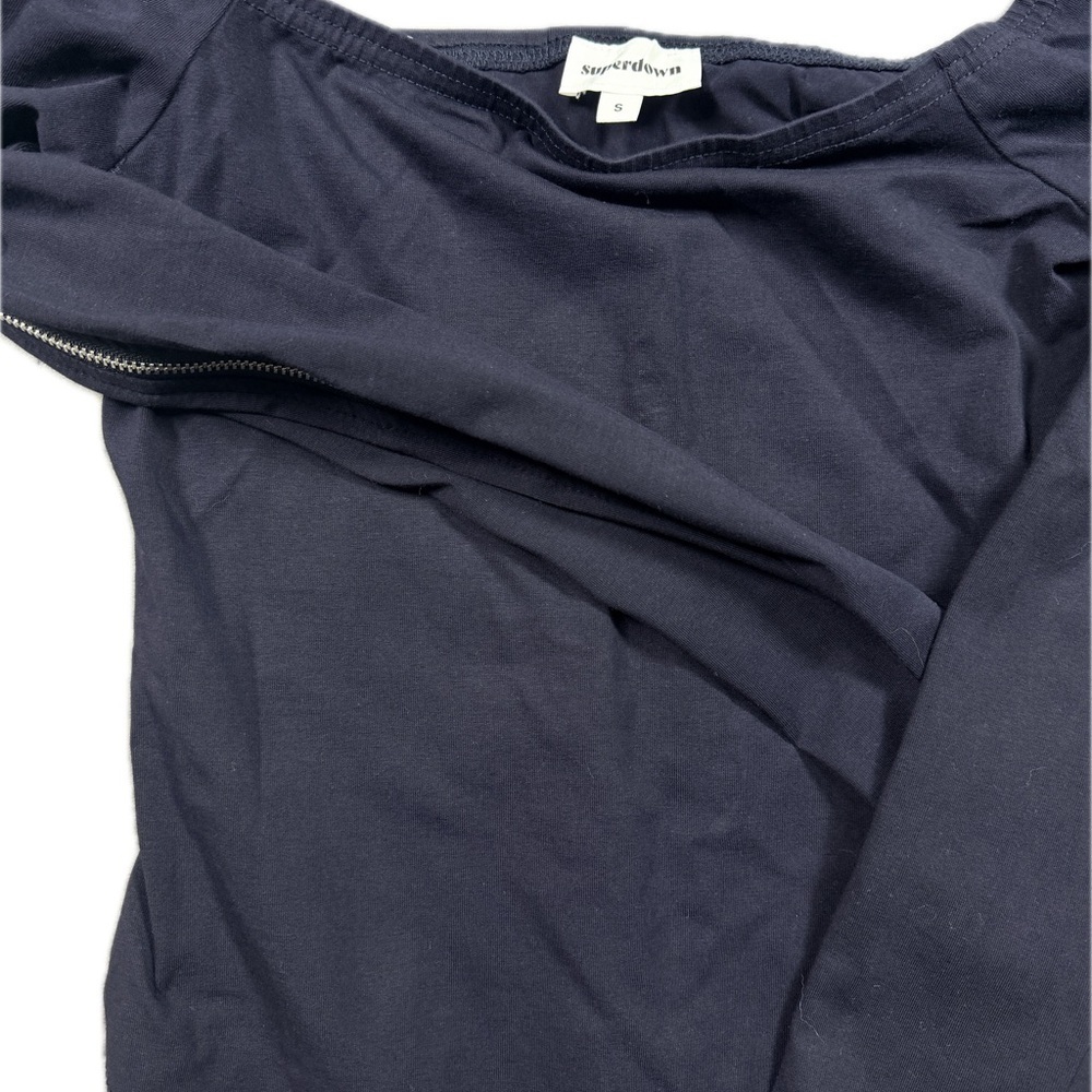 Women’s Superdown Off-Shoulder Bodysuit – Small – Navy Blue – Zip Sleeve Detail